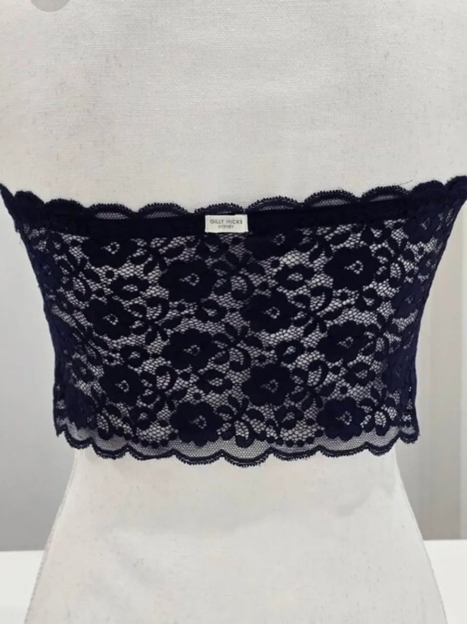 Gilly Hicks ✦ Navy Blue Lace Strapless Bandeau ✦ Scalloped Floral Stretch Fit S — photo 4