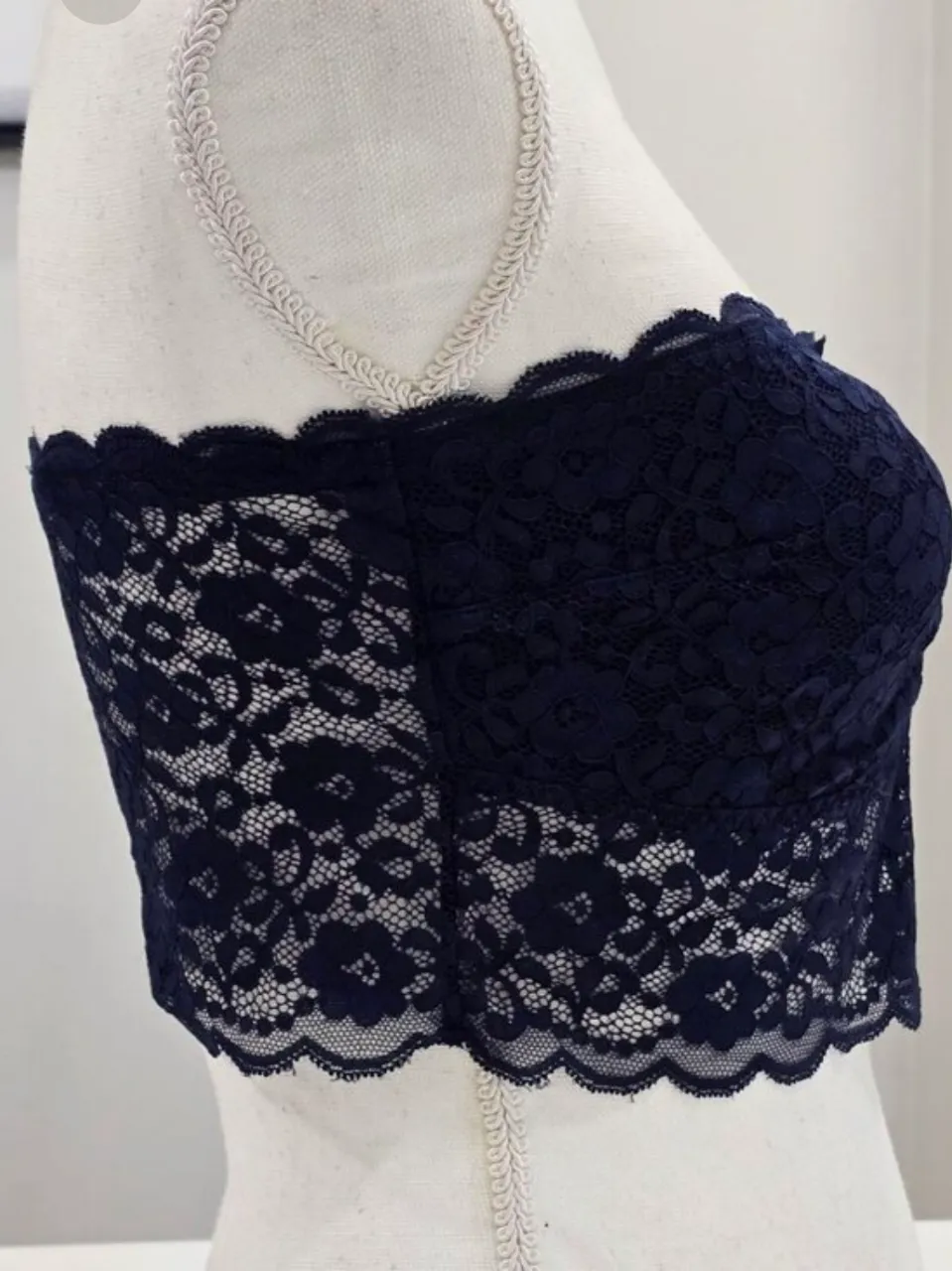 Gilly Hicks ✦ Navy Blue Lace Strapless Bandeau ✦ Scalloped Floral Stretch Fit S — photo 3